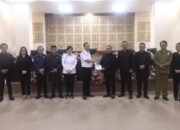 Caroll-Sendy Terima Rekomendasi DPRD, Jadi Dasar Penguatan Kebijakan Pemkot Tahun 2025