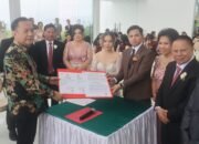 Pemkot Tomohon Beri Doa Restu Pernikahan Florencia Mogi dan Christian Waduy