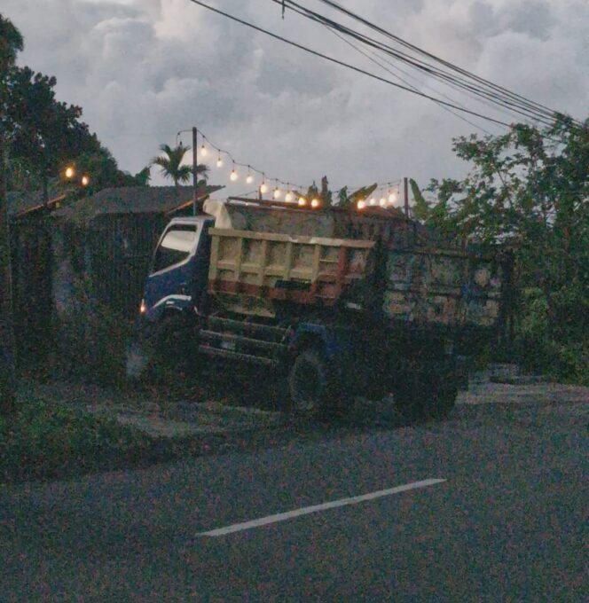 
					Masyarakat Sorot Gudang di Kelurahan Kembuan Minahasa, Diduga Jadi Markas ‘Pemain Lama’ Solar Bersubsidi