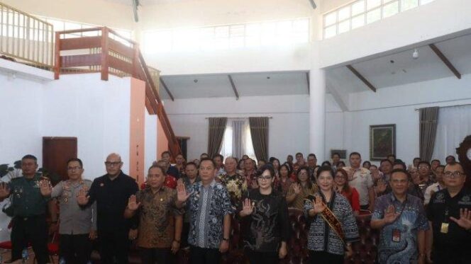 
					Caroll-Sendy Dorong Peran Masyarakat dan Lintas Sektor, Jaga Hak Anak dan Tekan Stunting