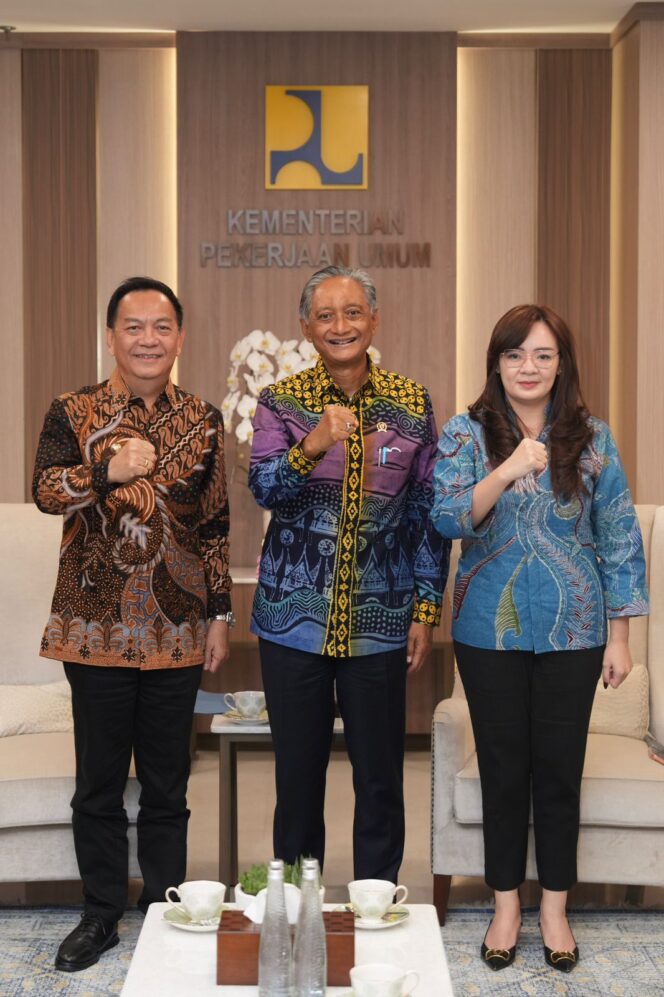 
					Temui Menteri PU RI, Caroll–Sendy Perjuangkan Dukungan Infrastruktur Strategis untuk Tomohon